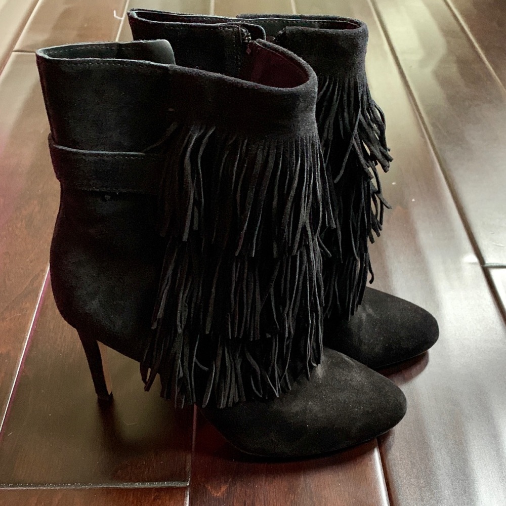 Via Spiga Vesta black fringe booties size 37